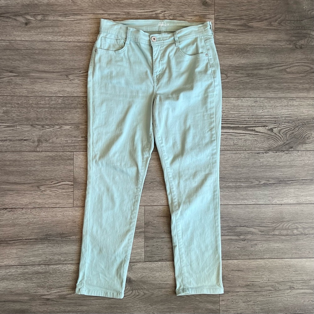 Style & Co Women’s Slim Leg Pastel Mint Green Denim Pant 8 Petite Stretchy Jeans